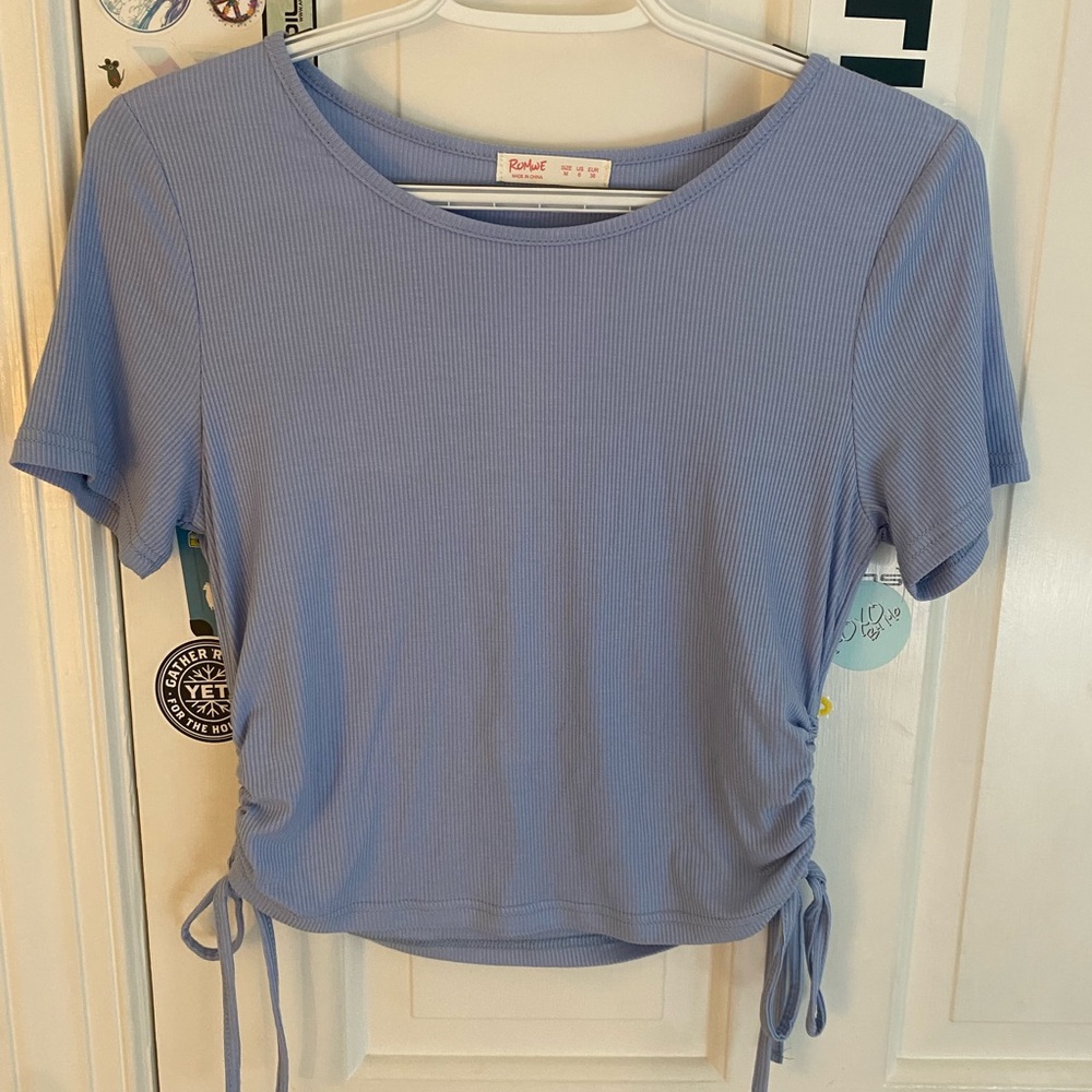 Romwe size medium size cinch top